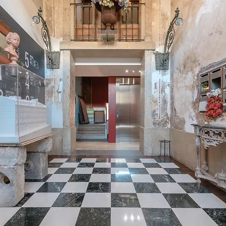 The Indy House - & 3* Lissabon