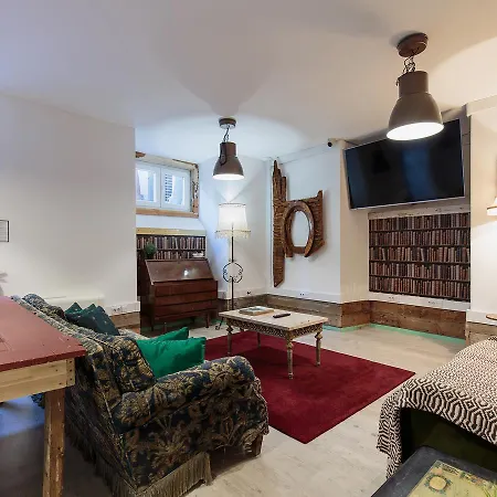 Bed & Breakfast The Indy House - & 3*