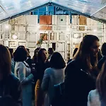 The Indy House - & 3*