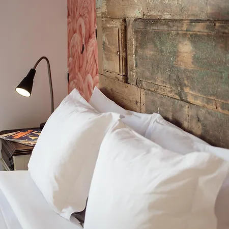 فندق مبيت وإفطار The Indy House - & Lisboa