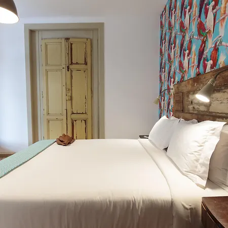 The Indy House - & 3* Lissabon