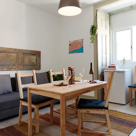 فندق مبيت وإفطار The Indy House - & Lisboa